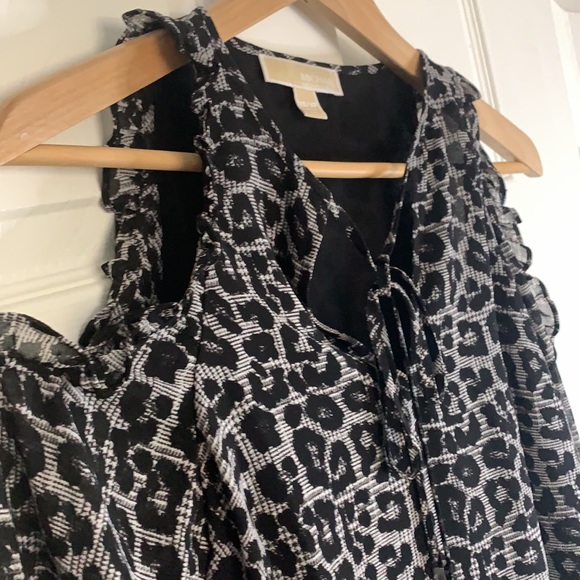 MK top light material open shoulder - Picture 5 of 5